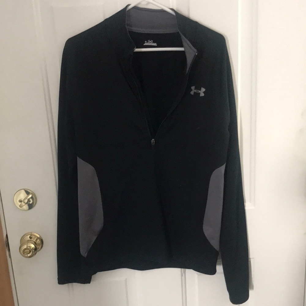 Black & Gray Under Armour pullover, Large